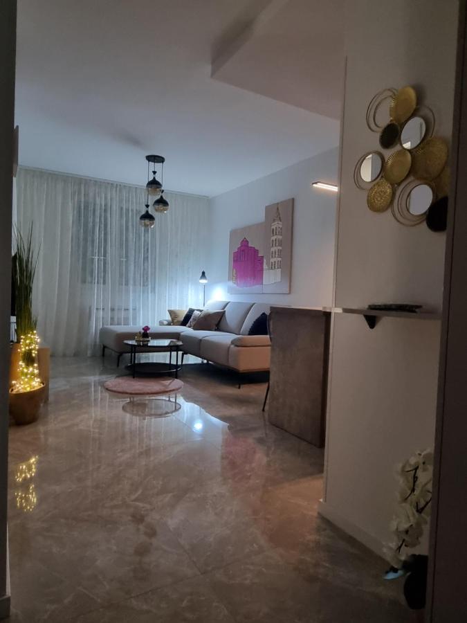 Apartment "50 Shades" With Balcony And Free Parking In The Garage Zadar Ngoại thất bức ảnh