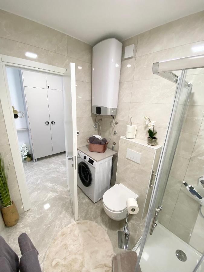 Apartment "50 Shades" With Balcony And Free Parking In The Garage Zadar Ngoại thất bức ảnh