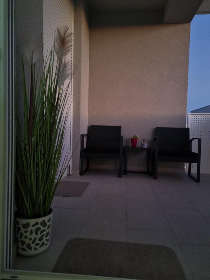Apartment "50 Shades" With Balcony And Free Parking In The Garage Zadar Ngoại thất bức ảnh