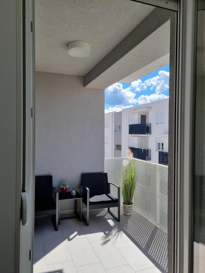 Apartment "50 Shades" With Balcony And Free Parking In The Garage Zadar Ngoại thất bức ảnh